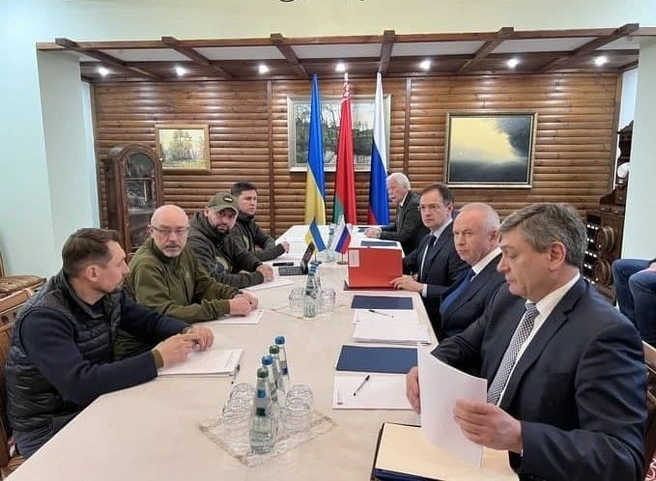 Украинская сторона отметила «небольшие положительные сдвиги» по итогам переговоров | ya62.ru