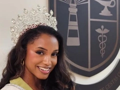 «Кровоизлияние, рваные раны на лице»: травмы участницы Габриэль Генри, рухнувшей со сцены на «Мисс Вселенная — 2025»