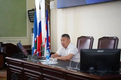 Садовников представил двух новых руководителей мэрии