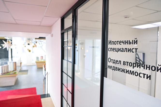 Все специалисты находятся в шаге друг от друга | Источник: Максим Воробьев