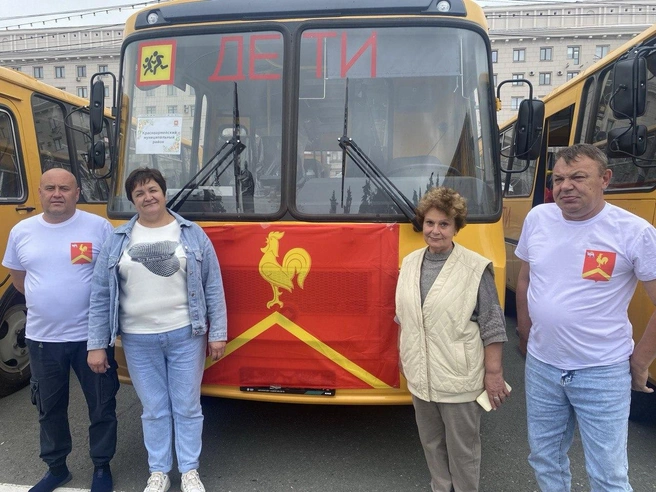 В Красноармейском районе&nbsp;ежедневно отвозят на уроки и обратно почти 170 школьников из восьми поселков | Источник: Оксана Кузьмина 