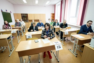 Екатеринбургские чиновники прошли испытание ЕГЭ
