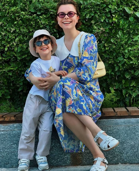 Татьяна Брухунова с сыном Ваганом | Источник: Соцсети