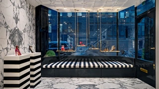 В Лондоне открылся первый флагманский магазин Aquazzura