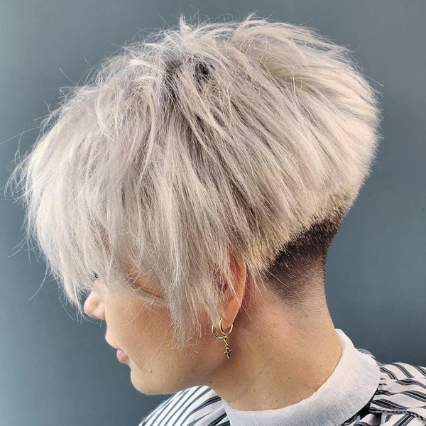 короткие стрижки, короткая стрижка женская, модные короткие стрижки, короткие стрижки 50, короткая стрижка с челкой, короткие стрижки 2025 женские, стрижка на короткие волосы для женщин, стрижка на короткие волосы фото, короткие стрижки женские фото | Источник: Социальные сети