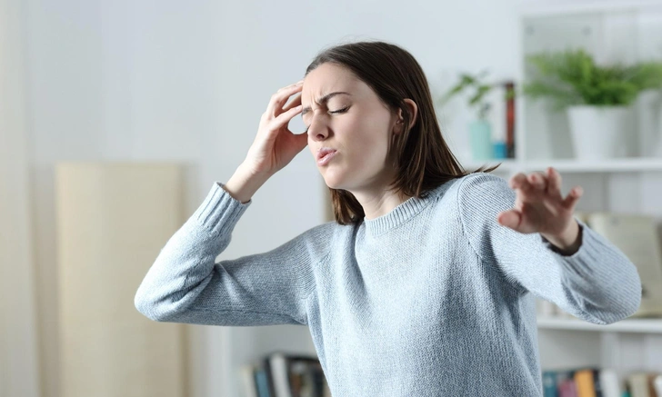 Причины головокружения и неустойчивости: объяснение невролога и рекомендации | Источник: iStockphoto/Pheelings Media