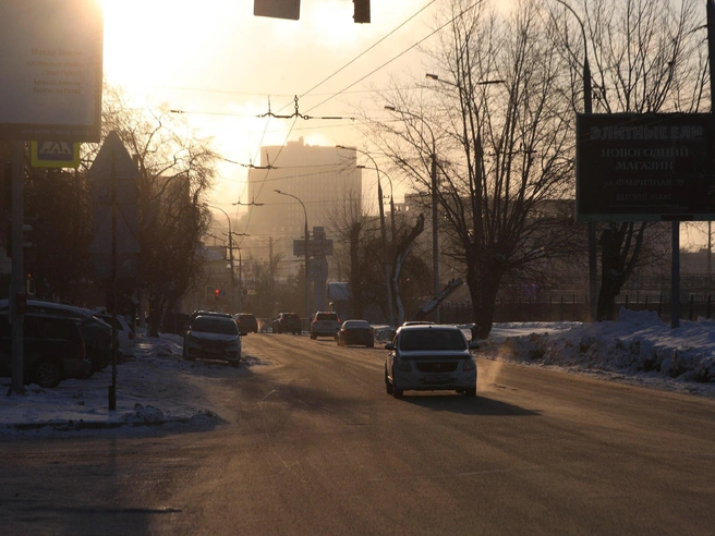 Метеорологи прогнозируют, что морозы продлятся недолго, и к понедельнику температура начнет повышаться. | Источник: Андрей Бортко / NGS.RU