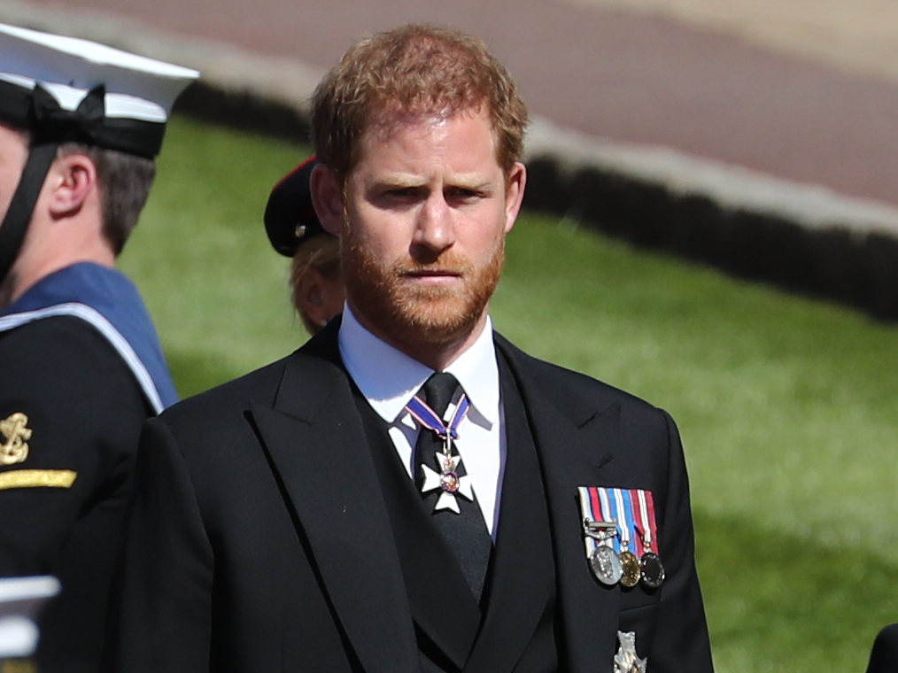 Принц Гарри на похоронах принца Филиппа, 17 апреля 2021 | marieclaire.ru