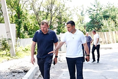 В Хабаровске ремонтируют путь к детскому санаторию
