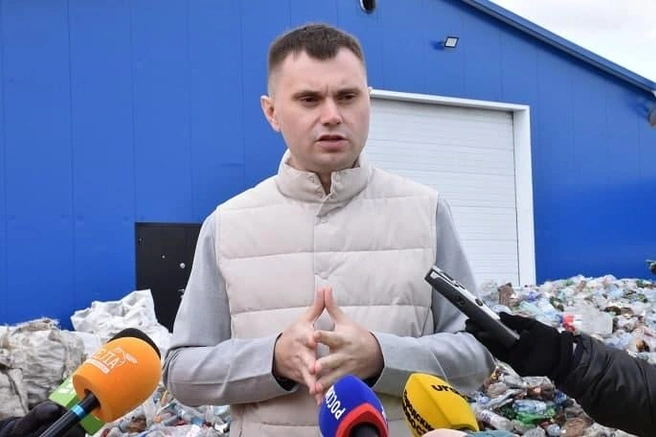 Виталий Безруков уточняет, что штрафных санкций применить к компании не сможет — нет полномочий | Источник: Ecoche / t.me