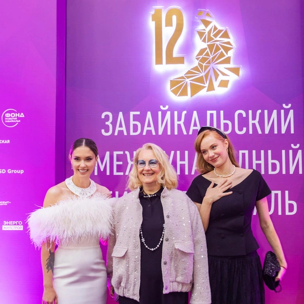Агата Муцениеце, Оксана Михайлова, Мирослава Михайлова | Источник: пресс-служба