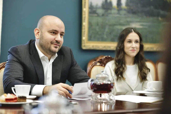 Соревноваться главе региона придётся со школьниками  | Источник: Вячеслав Федорищев / MAX