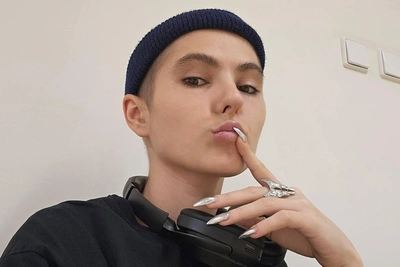 21-year-old blogger dies after five-year cancer battle