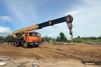 Губернатор осмотрел строящийся храм Александра Невского в воинской части