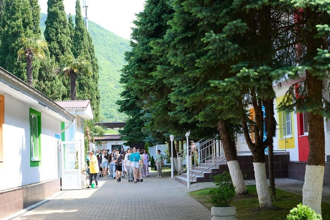 Летняя кампания на курорте продолжается в штатном режиме. | Источник: sochi.ru