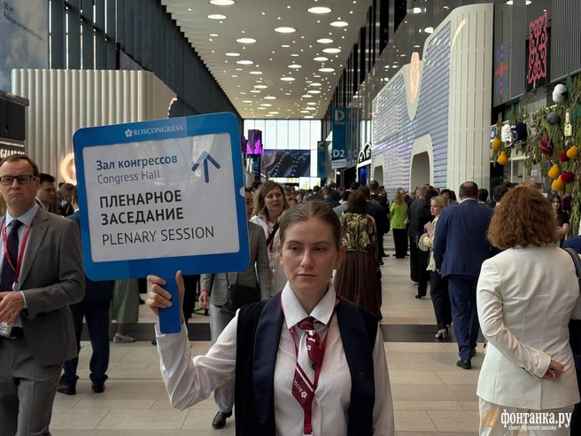 Путин ответил на письмо Зеленского, честно рассказал о беспилотниках и прослезился: всё с выступления на ПМЭФ | Источник: Дарья Драй / FONTANKA.RU