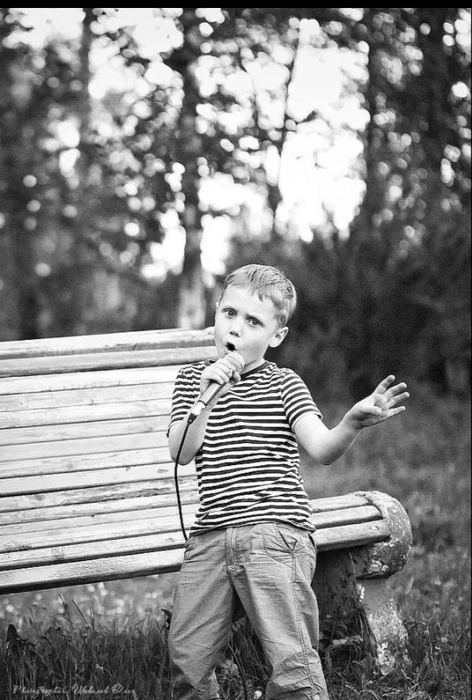 Однажды Ваня увидел на сцене свою сестру и «покатился» | Источник: предоставлено Светланой Павловой