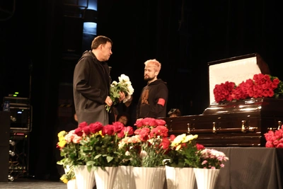 Куйвашев прилетел проститься с создателем «Ночи музыки»