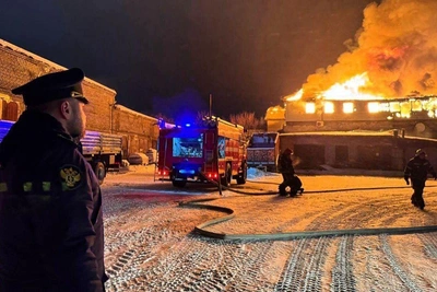 Prosecutor's Office to Check Causes of Fire at Industrial Building in Kola
