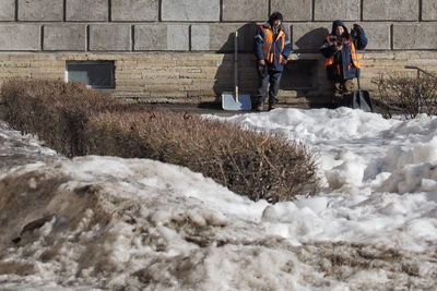 Балтийский антициклон рассеивает облака над Петербургом
