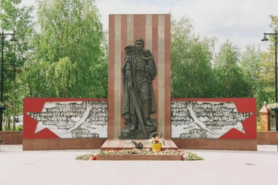 На Ямале благоустроили 13 мемориалов героям