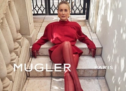 Архивы, вуайеризм и тихое напряжение: Шэрон Стоун в новом кампейне Mugler