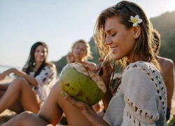 Умеют любить по-настоящему: 14 сильных и слабых сторон Рака