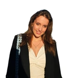 <p>Юлия Шерстобитова</p>