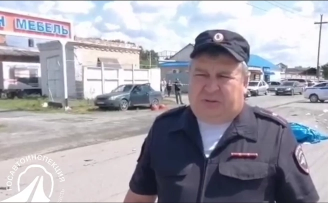 Женщина переходила дорогу, когда ее снес мотоциклист | Источник: ГИБДД Челябинской области