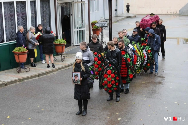 Погибшего Сергея Алексеева похоронили со всеми почестями | Источник: Алексей Волхонский