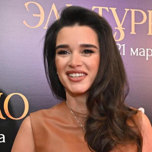 Из закомплексованной толстушки в ухоженную красавицу: Ксения Бородина показала, как изменилась за 20 лет