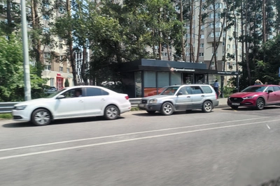 Длина очереди на заправке в Воронеже удвоилась за сутки
