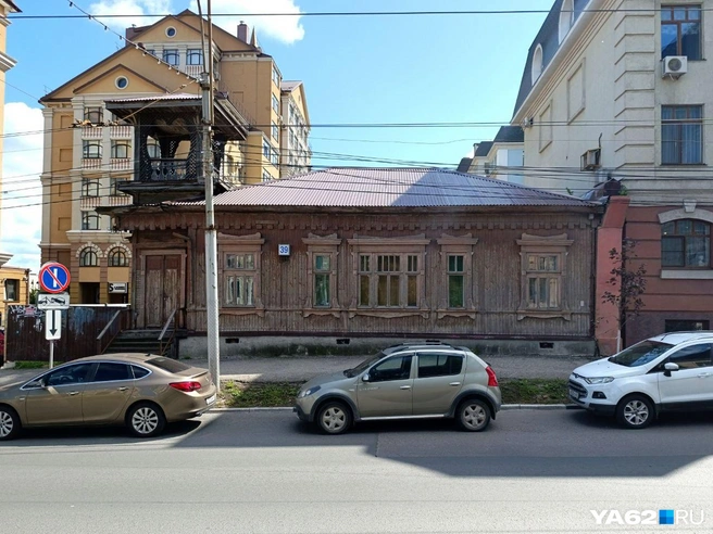 Этот дом — один из лучших сохранившихся образцов деревянного модерна в Рязани | Источник: Анатолий Ефремов