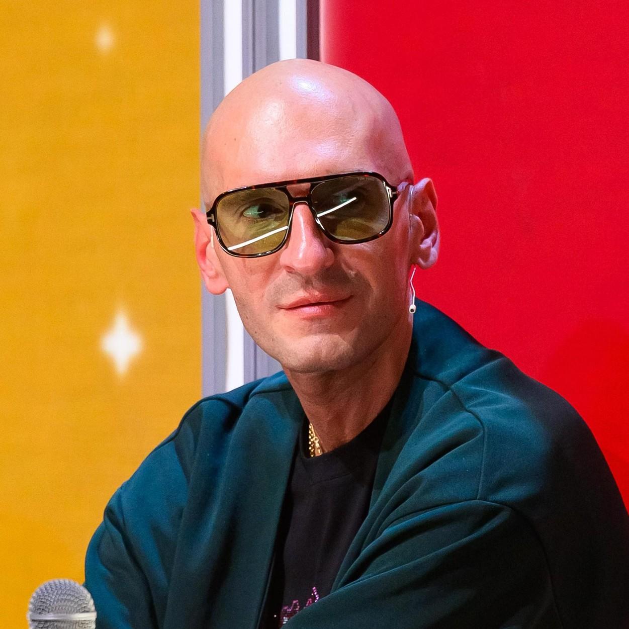 «Вы покидаете навсегда это шоу!»: Сергей Лазарев обрушился на эксперта сотни Давида Виннера в «Ну-ка, все вместе!»