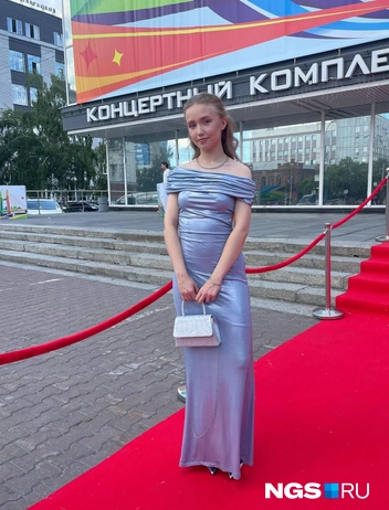 В шоуруме, со скидкой  | Источник: Алена Золотухина / NGS.RU