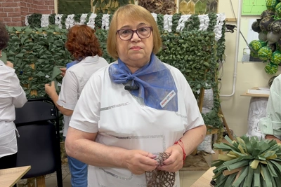 Более 1000 нашлемников связали мастерицы «Фабрики для СВОих»