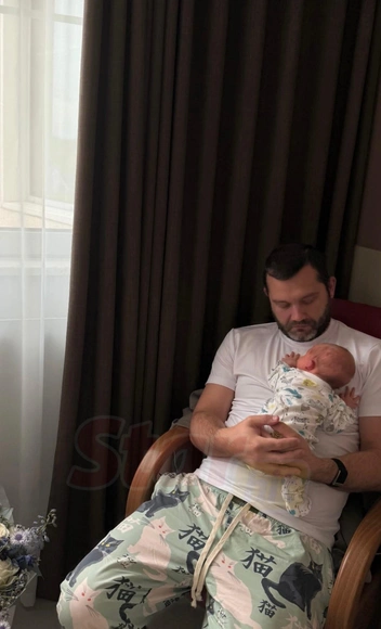 Никита был рядом с женой во время родов 