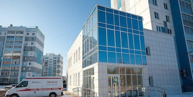 На городских праздниках можно регулярно видеть спецтранспорт «Медсервиса» и клиники «Наркология» | Источник: «Медсервис»