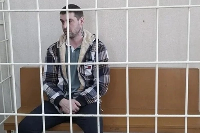 Пьяный отчим бросил нож в 12-летнего пасынка на Урале