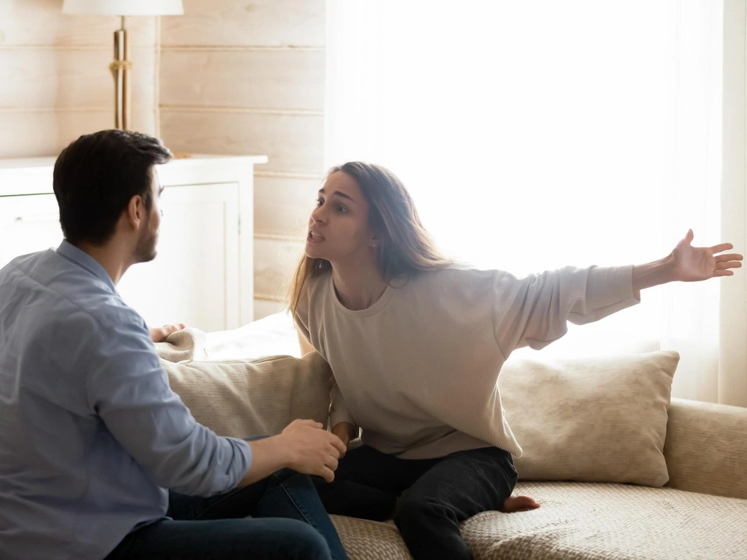 Тяжелая ноша: 7 признаков, что абьюзер в отношениях — это вы | marieclaire.ru