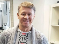 «Яхты, красивые женщины, алкоголь»: звезда «Уральских пельменей» высмеял бедных россиян