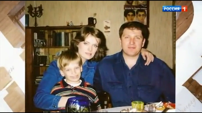 Ольга считает, что причина первого расставания с мужем — кризис среднего возраста у Владлена | Источник: кадр из шоу «Судьба человека» (16+), «Россия 1», 2021 год