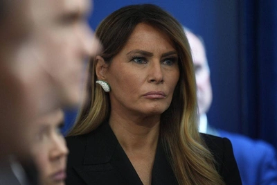 Мелания и Бэррон Трамп стали мишенью в угрожающем видео