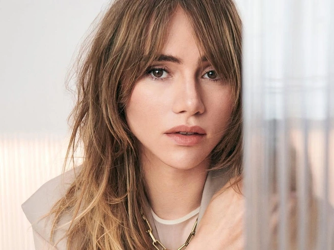 Стильной быть не запретишь, но теперь только в удобном | Источник: boss и sukiwaterhouse / Instagram (экстремистская организация, деятельность запрещена на территории РФ)