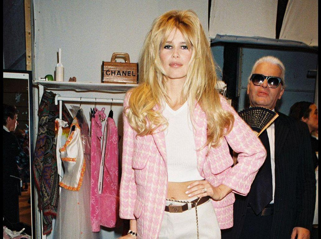 Модный перезапуск: Марго Робби оживляет образ Клаудии Шиффер спустя 27 лет