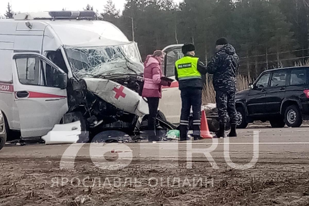 Ярославец угнал скорую и устроил ДТП в Туношне Ярославской области:  подробности, фото - 25 марта 2024 - 76.ру