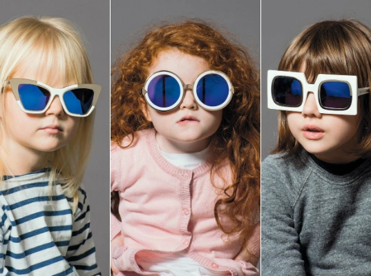 Смотри в оба: юные модники в рекламе очков Karen Walker