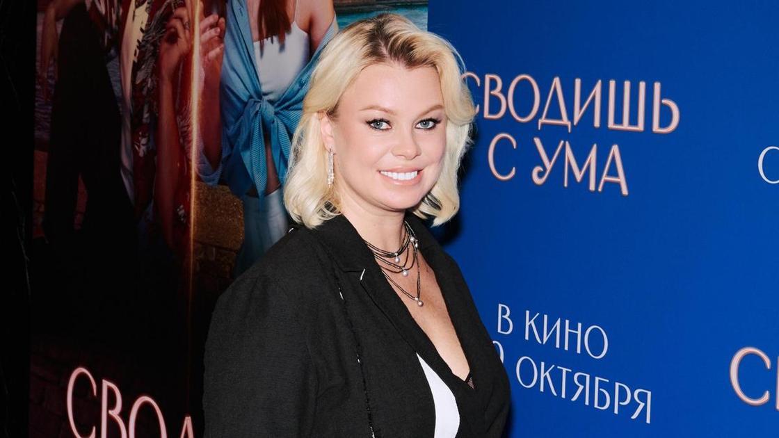 Евгению Осипову со скандалом уволили из театра из-за алкоголя