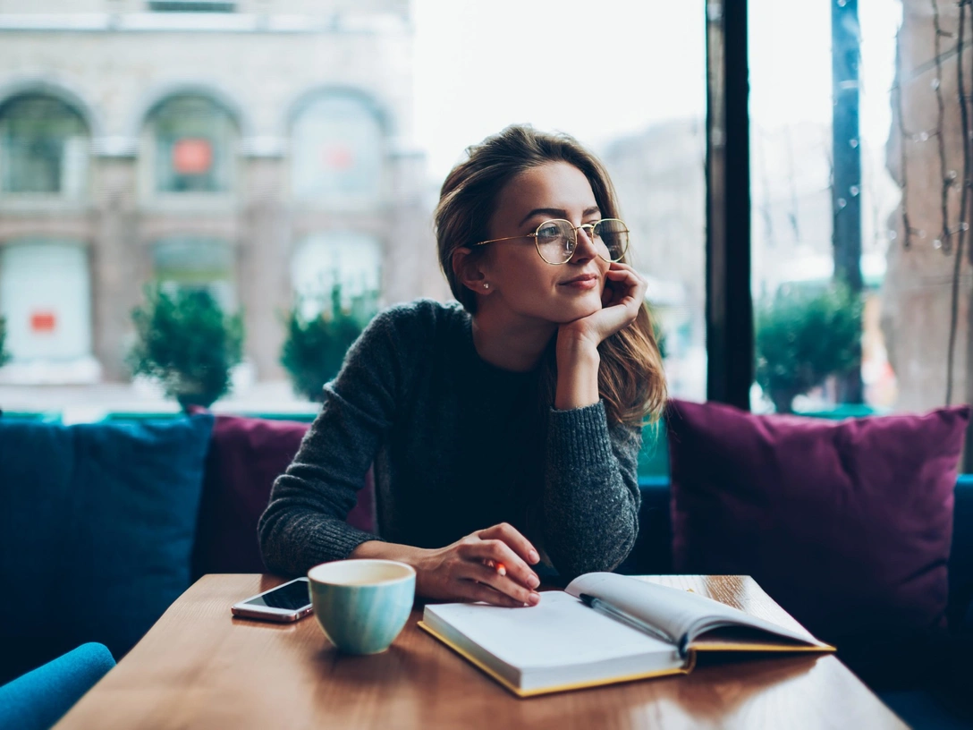 Умнее всех: 9 черт внешности, которые присущи только гениям | marieclaire.ru