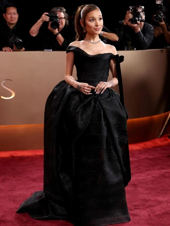 Модный провал: 10 худших образов церемонии &laquo;Золотой глобус&nbsp;&mdash; 2026&raquo;